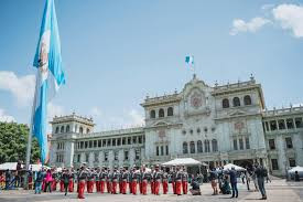 Guatemala país de la eterna primavera, de las guapas mujeres y de la marimba. 